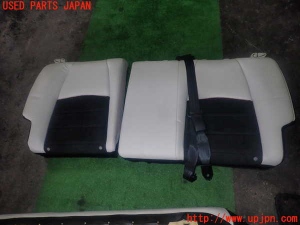 1UPJ-37897385]CX-3(DK5AW)リアシート 中古_m0004.jpg
