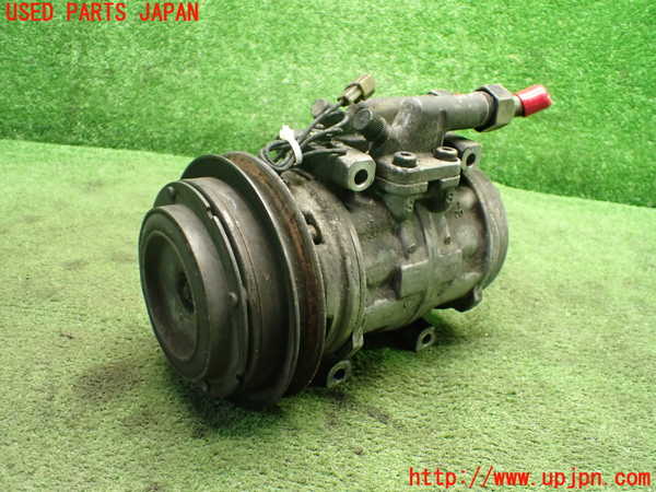 5UPJ-37926025]サバンナ RX-7 カブリオレ(FC3C)エアコンコンプレッサー 中古_m0001.jpg
