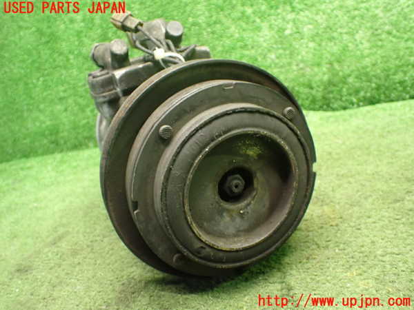 5UPJ-37926025]サバンナ RX-7 カブリオレ(FC3C)エアコンコンプレッサー 中古_m0003.jpg