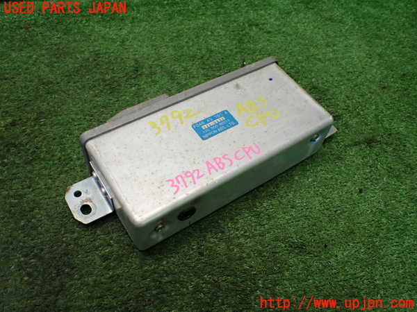 1UPJ-37926125]サバンナ RX-7 カブリオレ(FC3C)ABSコンピューター 中古_m0001.jpg