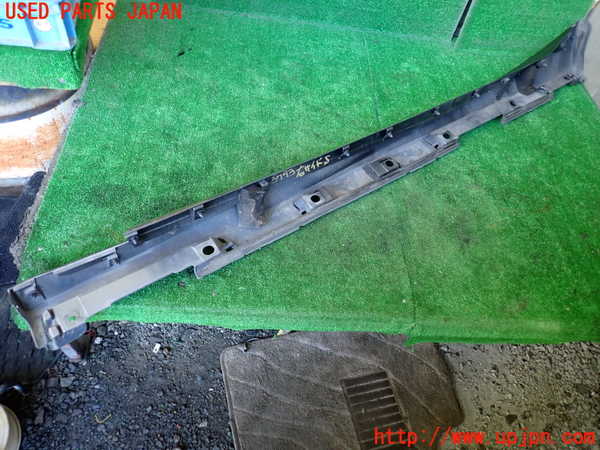 1UPJ-37931390]レクサス・IS300h(AVE30)右サイドステップ 中古_m0004.jpg