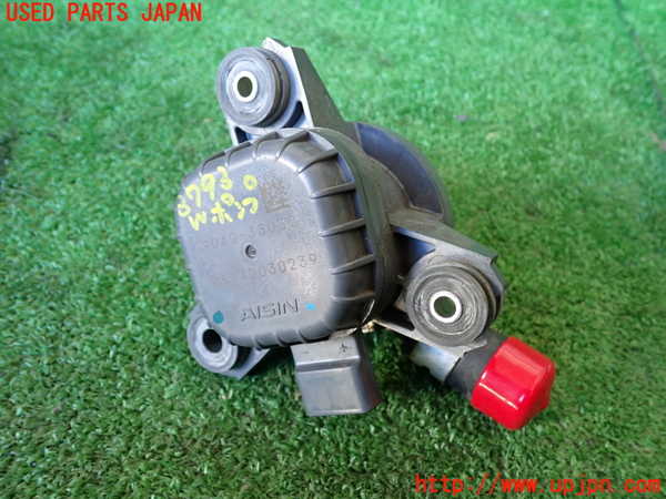 1UPJ-37932110]レクサス・IS300h(AVE30)ウォーターポンプ 中古_m0001.jpg