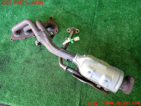 1UPJ-37932661]レクサス・IS300h(AVE30)触媒1 中古_m0001.jpg