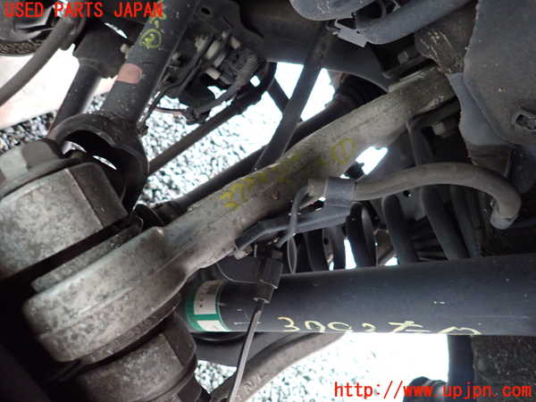 1UPJ-37935156]レクサス・IS300h(AVE30)左リアアッパーアーム1 中古_m0001.jpg