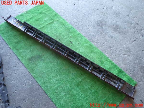 1UPJ-37951390]アルファロメオ・ジュリア(95220)右サイドステップ 中古_m0005.jpg