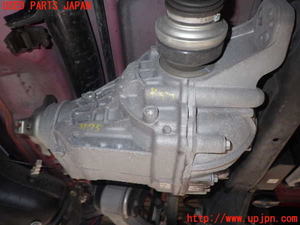 5UPJ-37954355]アルファロメオ・ジュリア(95220)リアデフ 中古_m0001.jpg