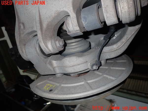 1UPJ-37954305]アルファロメオ・ジュリア(95220)左リアナックルハブ 中古_m0002.jpg