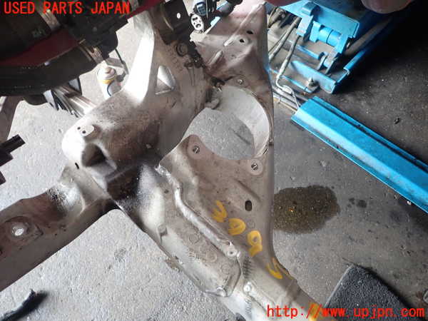 1UPJ-37955285]アルファロメオ・ジュリア(95220)フロントメンバー 中古_m0003.jpg