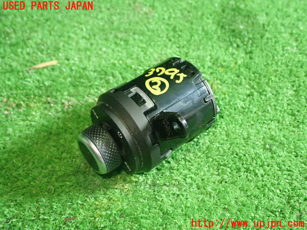 5UPJ-37956307]アルファロメオ・ジュリア(95220)スイッチ2 (オーディオ操作) 中古_m0002.jpg