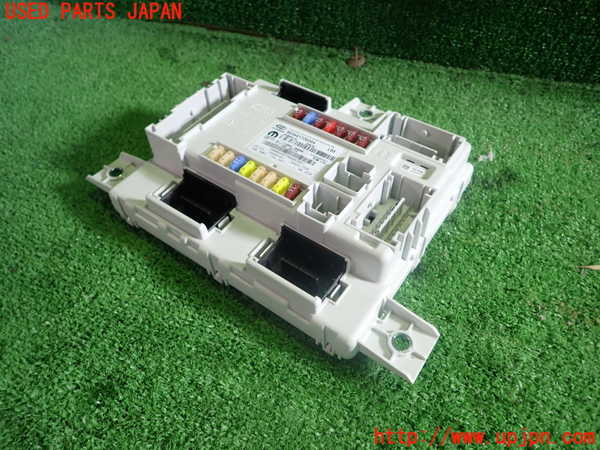 1UPJ-37956742]アルファロメオ・ジュリア(95220)ヒューズボックス2 中古_m0001.jpg