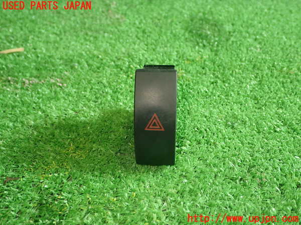 1UPJ-37956290]アルファロメオ・ジュリア(95220)ハザードスイッチ 中古_m0001.jpg