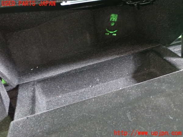 1UPJ-37957516]アルファロメオ・ジュリア(95220)グローブボックス1 中古_m0005.jpg