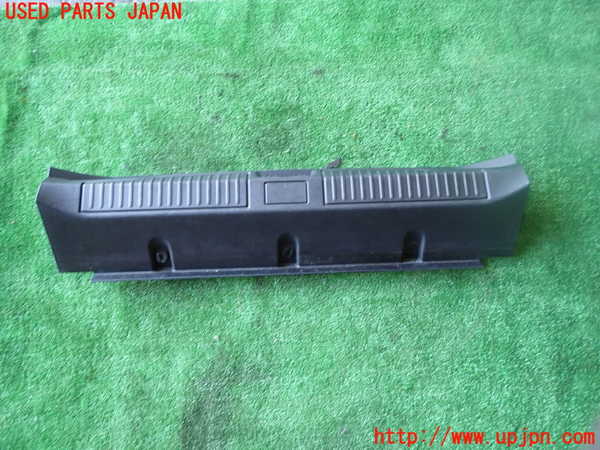 1UPJ-37957772]アルファロメオ・ジュリア(95220)ラゲッジトレイ2 中古_m0001.jpg