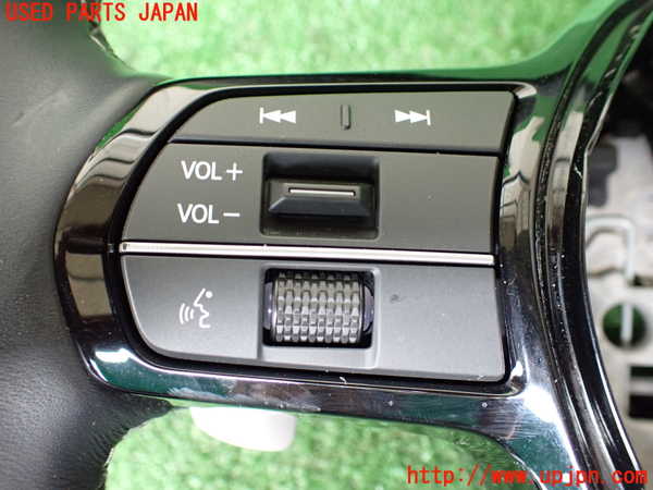 1UPJ-37967855]ZR-V e：HEV(RZ6)ステアリングホイール 中古_m0002.jpg