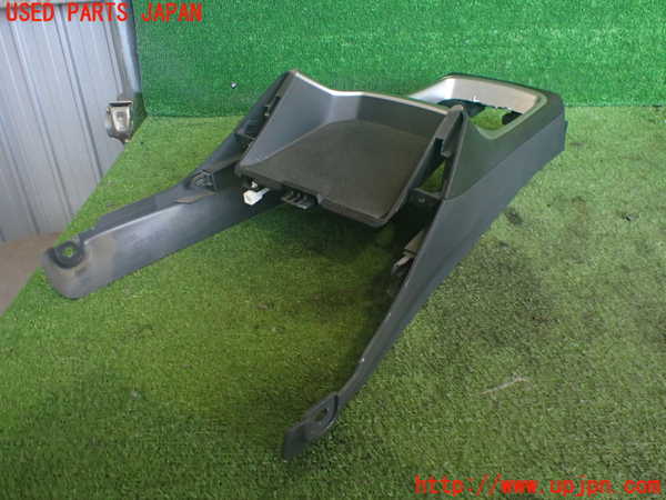 2UPJ-37987549]インプレッサ WRX-STi(GRB)コンソール 中古_m0002.jpg