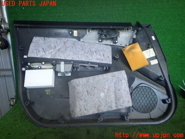 2UPJ-37981234]インプレッサ WRX-STi(GRB)右前ドア内張り 中古_m0003.jpg