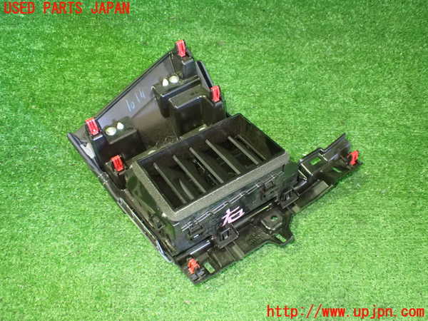 2UPJ-37997527]アウトランダーPHEV(GN0W)エアコン吹き出し口2(右) 中古_m0002.jpg