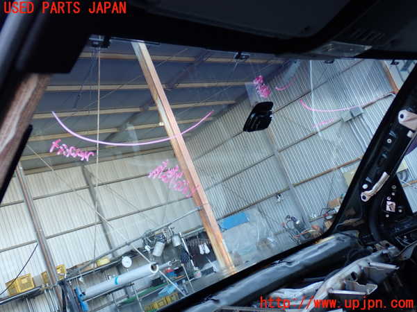 2UPJ-38001195]ポルシェ・カイエン(9PABFD)フロントガラス 中古(43R-00168 M948)_m0005.jpg