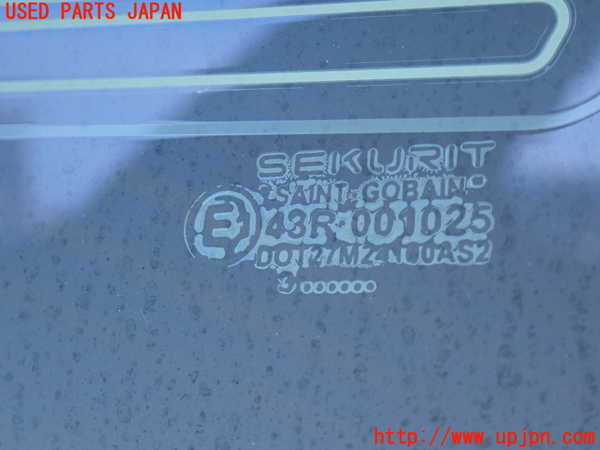 2UPJ-38001380]ポルシェ・カイエン(9PABFD)右クォーターガラス 中古(43R-001025 M241)_m0002.jpg