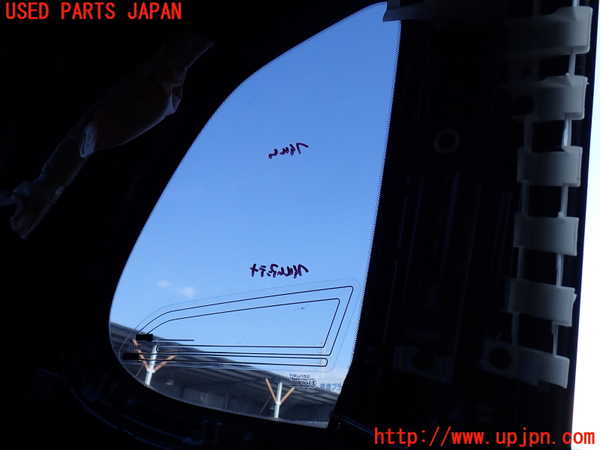 2UPJ-38001382]ポルシェ・カイエン(9PABFD)左クォーターガラス 中古(43R-001025 M241)_m0003.jpg