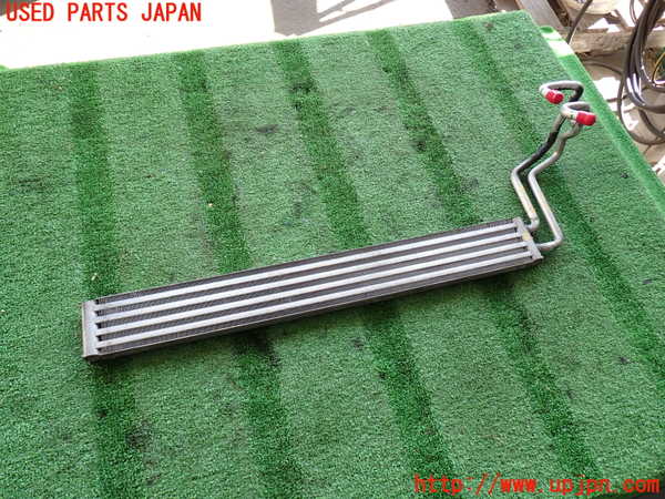 2UPJ-38002482]ポルシェ・カイエン(9PABFD)オイルクーラー2 中古_m0001.jpg