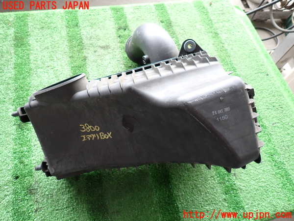 2UPJ-38002560]ポルシェ・カイエン(9PABFD)エアクリーナーボックス 中古_m0004.jpg