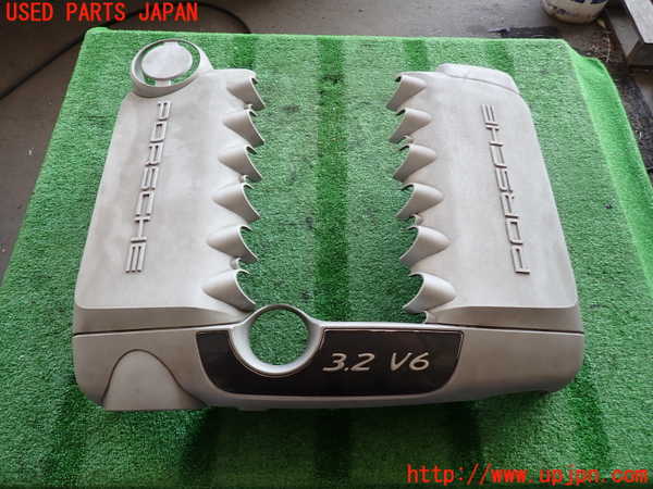 2UPJ-38002160]ポルシェ・カイエン(9PABFD)エンジンアッパーカバー 中古_m0001.jpg