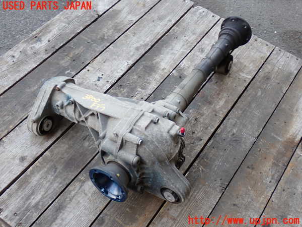 2UPJ-38004350]ポルシェ・カイエン(9PABFD)フロントデフ 中古_m0002.jpg