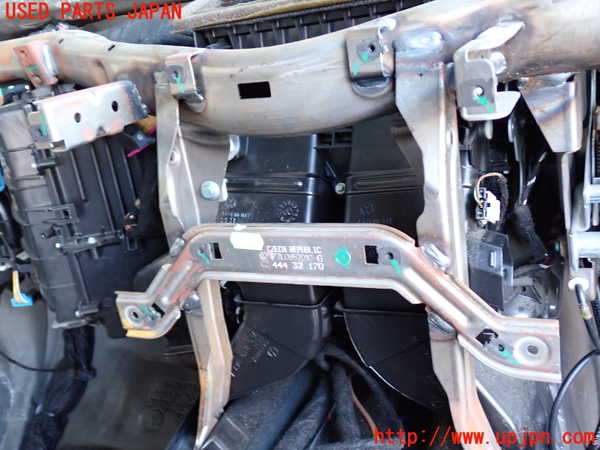 2UPJ-38006081]ポルシェ・カイエン(9PABFD)エバポレーター1 中古_m0003.jpg