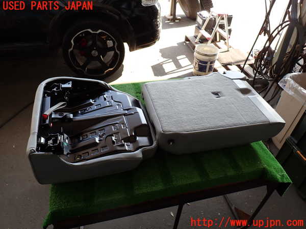 2UPJ-38007435]ポルシェ・カイエン(9PABFD)左リアシート 中古_m0005.jpg