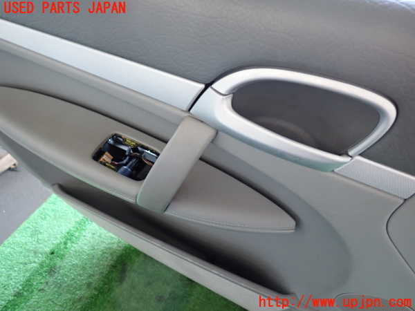 2UPJ-38001264]ポルシェ・カイエン(9PABFD)左前ドア内張り 中古_m0004.jpg