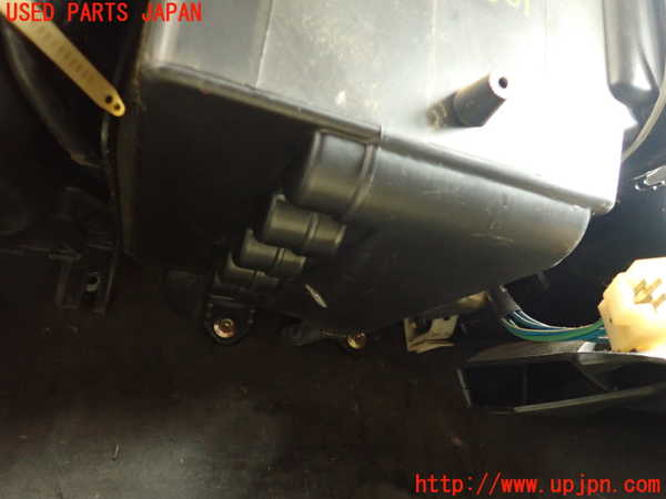 2UPJ-38016081]グロリア ワゴン(WY30)エバポレーター1 中古_m0002.jpg