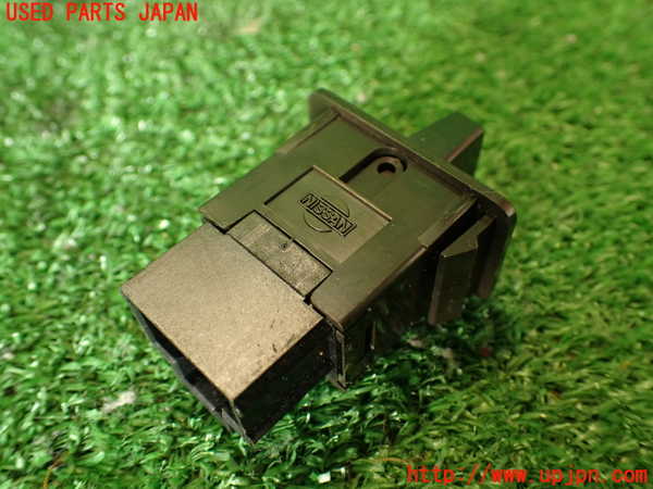 2UPJ-38016307]グロリア ワゴン(WY30)スイッチ2(トランク GATE ロック) 中古_m0003.jpg