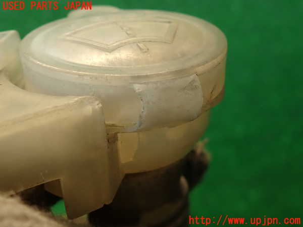 2UPJ-38016791]グロリア ワゴン(WY30)ウォッシャータンク1 中古_m0005.jpg
