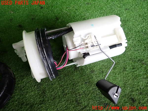 2UPJ-38032510]WR-V(DG5)燃料ポンプ 中古_m0002.jpg