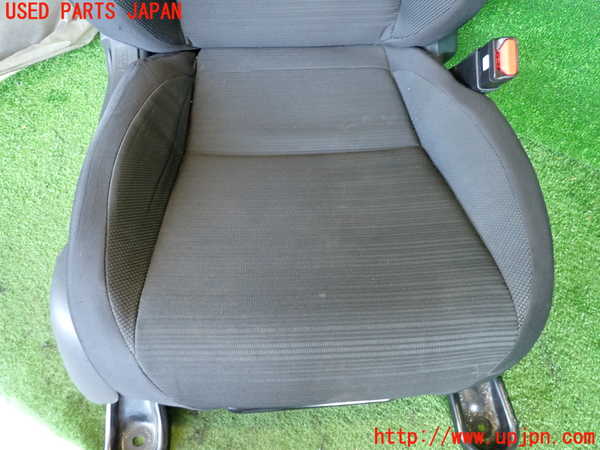 2UPJ-38037035]WR-V(DG5)運転席シート 中古_m0002.jpg