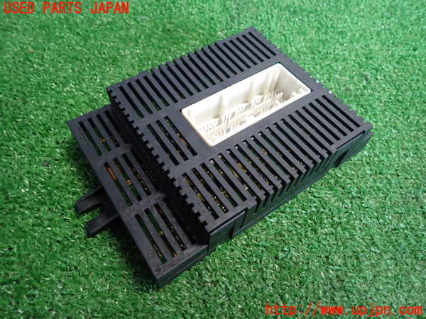 2UPJ-38046146]BMW 525i(NU25)コンピューター1 中古 (E60)_m0002.jpg