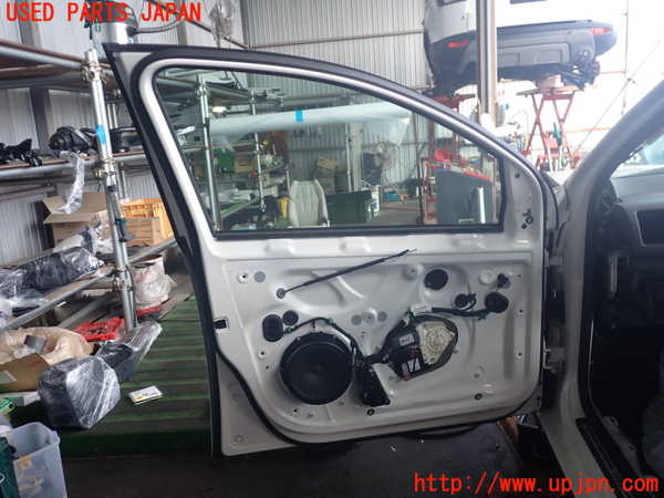 2UPJ-38051260]VW ゴルフ GTI(1KAXX)左前ドア ジャンク SAINT-GOBAIN SEKURIT M235 43R-001057_m0005.jpg