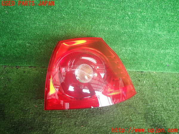 2UPJ-38051530]VW ゴルフ GTI(1KAXX)右テールランプ 中古_m0001.jpg