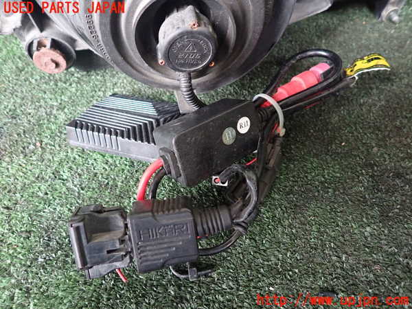 1UPJ-38061130]パジェロ(V75W)右ヘッドライト HID 中古_m0004.jpg