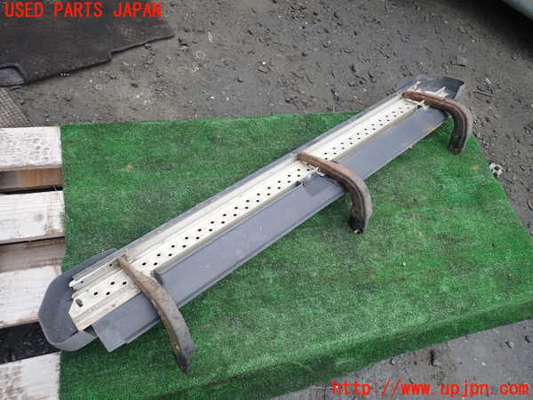 1UPJ-38061392]パジェロ(V75W)左サイドステップ 中古_m0002.jpg