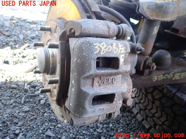 1UPJ-38064085]パジェロ(V75W)左フロントキャリパー 中古_m0001.jpg