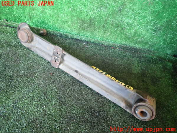 1UPJ-38065200]パジェロ(V75W)右リアロアアーム1 中古_m0003.jpg