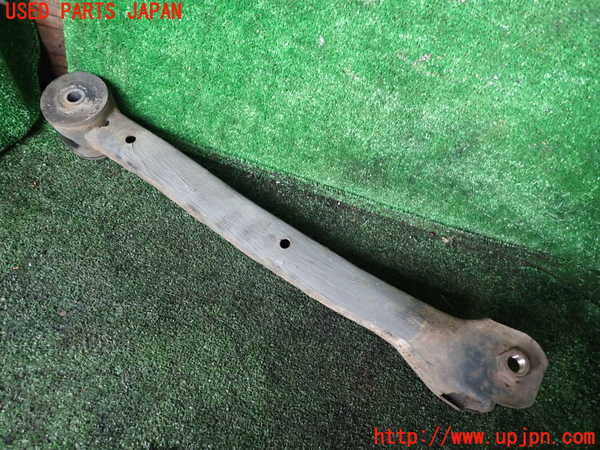 1UPJ-38065325]パジェロ(V75W)右リアテンションロッド 中古_m0002.jpg