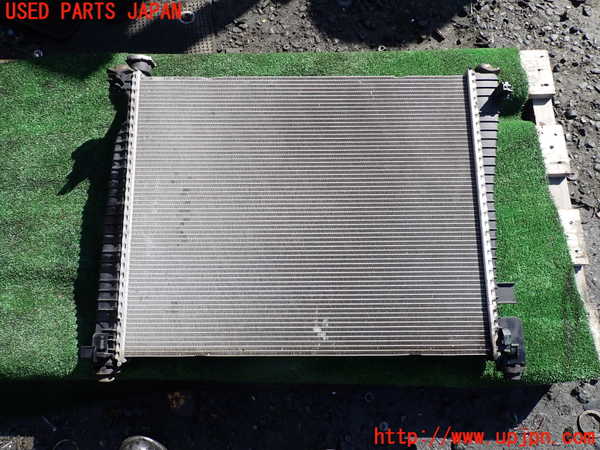 1UPJ-38072321]ジープ・グランドチェロキー(WK36TA)ラジエーター1 中古_m0002.jpg