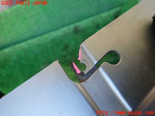 1UPJ-38111050]ベンツ SL350(230467)(R230)ラジエターグリル 中古_m0003.jpg