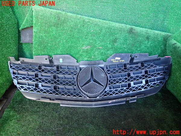 1UPJ-38111050]ベンツ SL350(230467)(R230)ラジエターグリル 中古_m0004.jpg