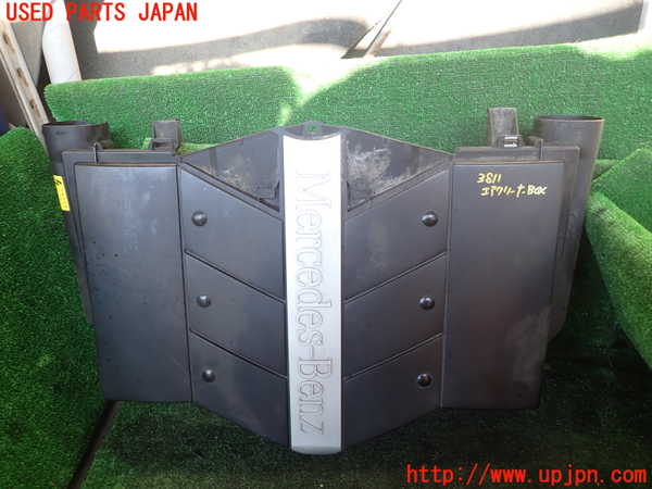 1UPJ-38112560]ベンツ SL350(230467)(R230)エアクリーナーボックス 中古_m0001.jpg