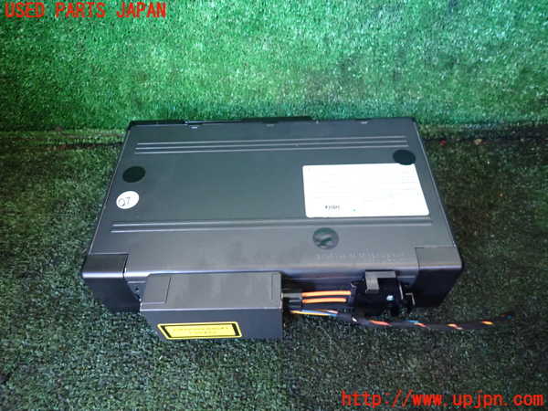 1UPJ-38116505]ベンツ SL350(230467)(R230)CDチェンジャー 中古_m0003.jpg