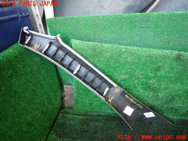 1UPJ-38117655]ベンツ SL350(230467)(R230)右フロントピラートリム 中古_m0002.jpg
